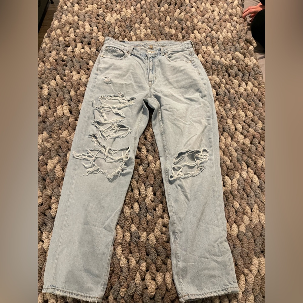 American eagle mom jean